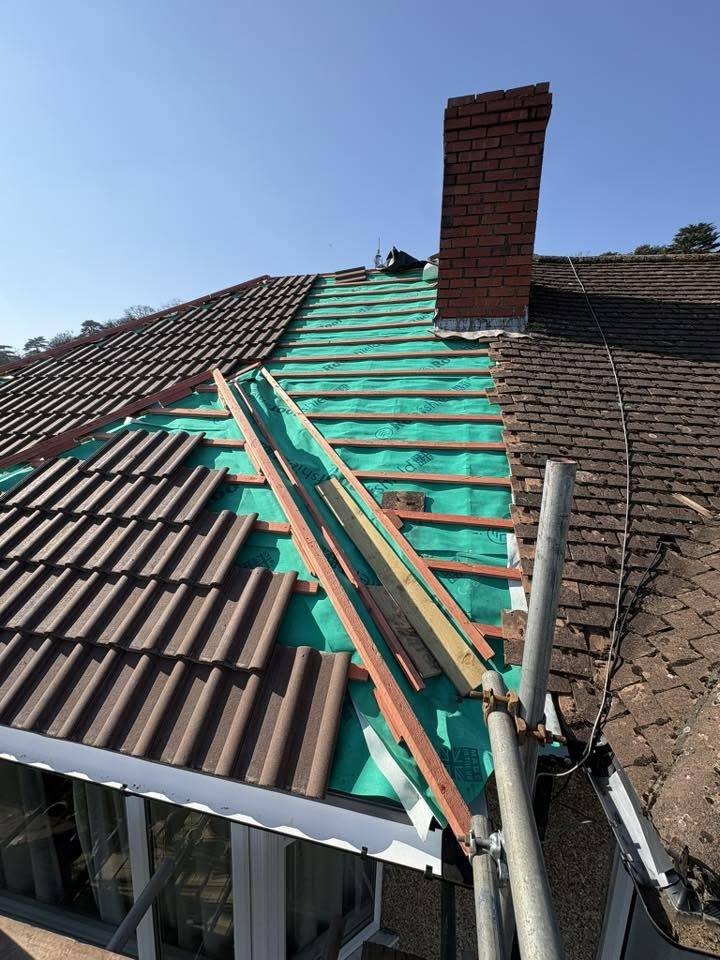 New felt & battens
